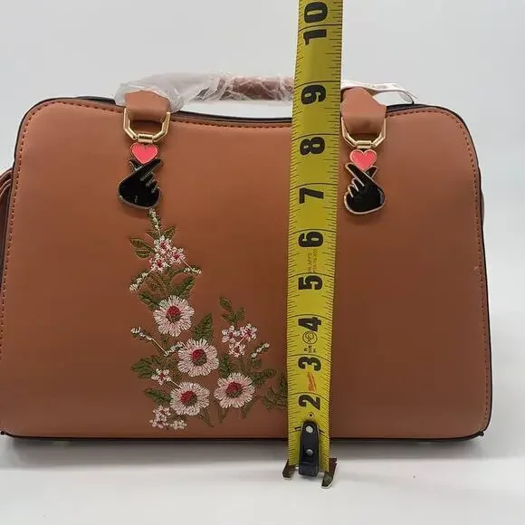 Tan Embroidered Tote Purse - Picture 8 of 8